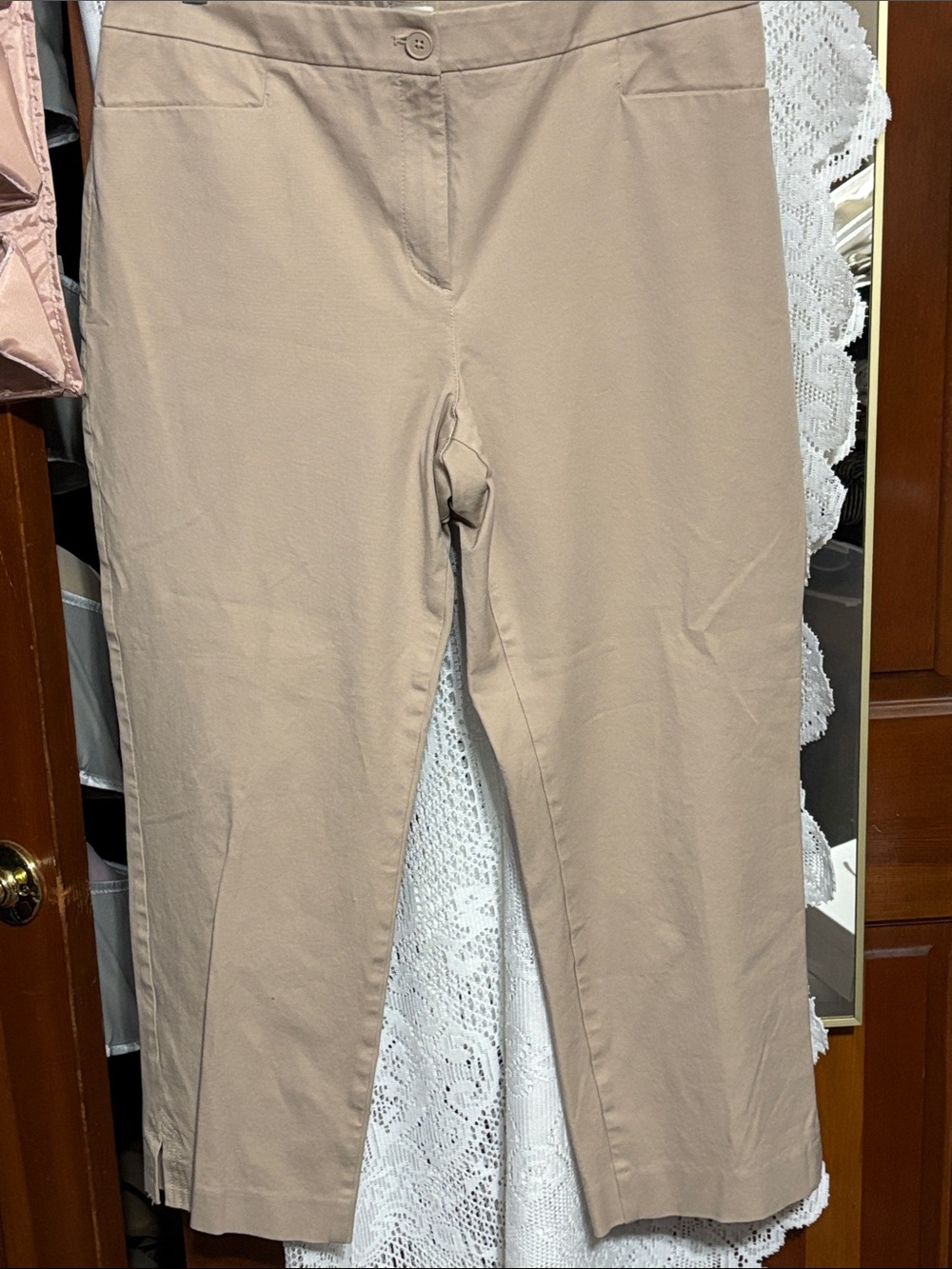 Talbots Tan Cropped Stretch Capri Pants size 12 curvy